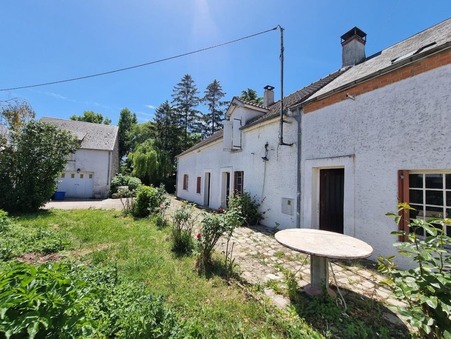 Ruan  136 990 €