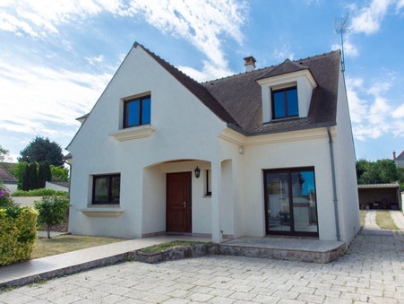 MENNECY  435 000 €