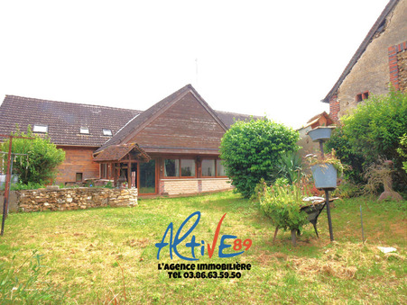 La celle saint cyr  174 000 €