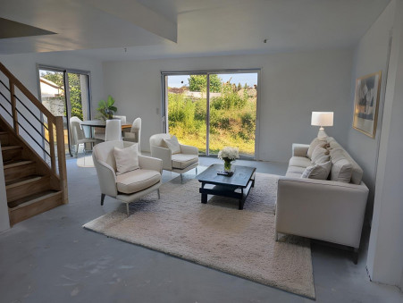 Maison 329 000 € sur Saint-Sulpice-et-Cameyrac (33450) - Réf. SJ476