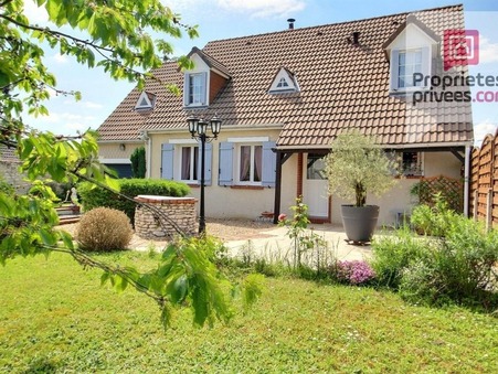 Villemandeur  230 000 €