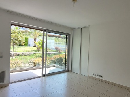 NICE  209 000 €