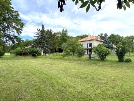 JAVERLHAC-LA-CHAPELLE-SAINT-ROBERT  299 000 €