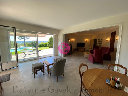 Maison sur Flagnac ; 300 000 € ; A vendre Réf. 1797