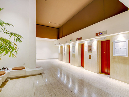 Appartement sur Paris ; 257 250 €  ; A vendre Réf. 8214