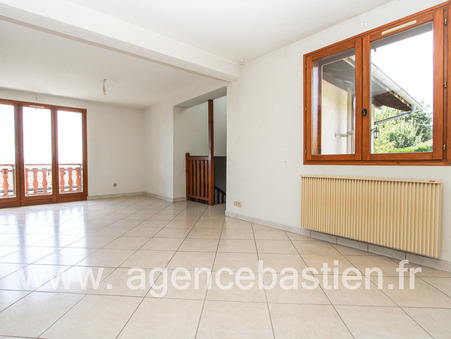 Gex  840 000 €