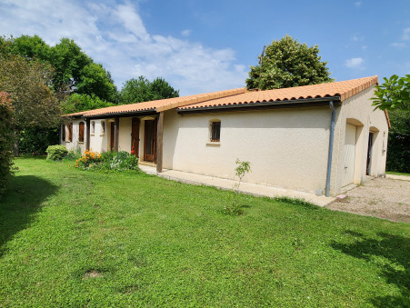 SAVIGNY LEVESCAULT  259 500 €