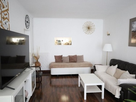 Les Mureaux  280 800 €