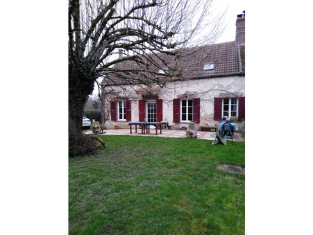 Saint fargeau  160 000 €