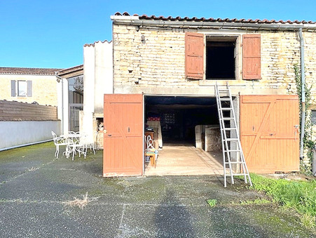 Saint-Sauveur-d'Aunis  228 700 €