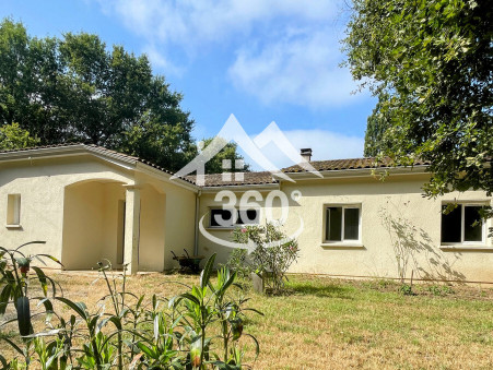 Saint-Martin-Curton  260 500 €