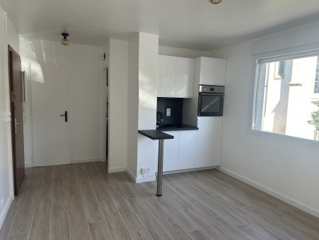 ANNEMASSE  900 €