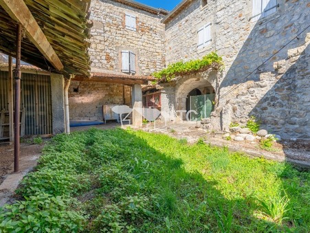 CASTELJAU  160 000 €
