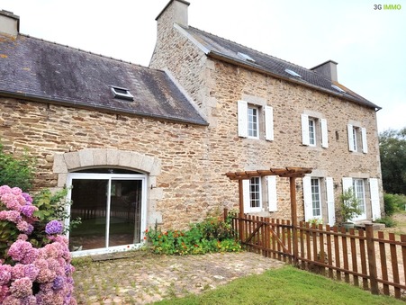 LESNEVEN  277 500 €
