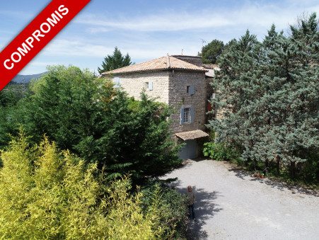 A vendre maison Saint-Genest-de-Beauzon 07230; 602 000 € 