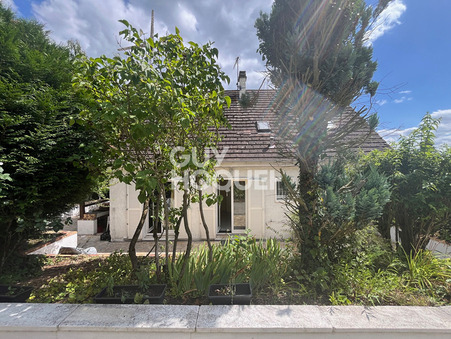 Armancourt  337 000 €