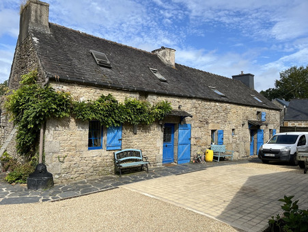 La Feuillée  305 000 €