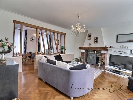 Grandvilliers  299 000 €