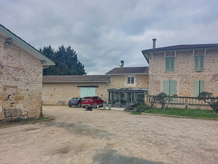 A vendre chateau Bordeaux 33000; 895 000 €