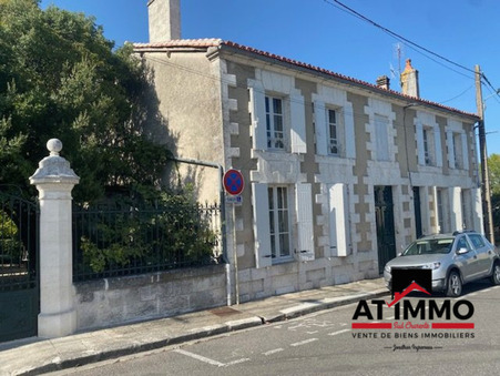 Barbezieux Saint Hilaire  409 500 €