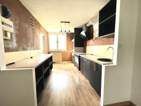 Saint-Étienne  108 000 €