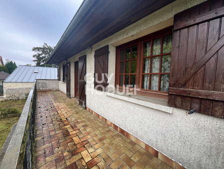 Coucy-le-Château-Auffrique  120 000 €