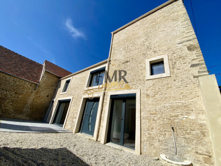 Saint-Pierre-sur-Dives  370 000 €