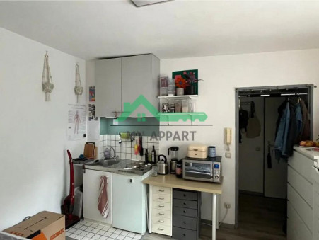 PARIS 12EME ARRONDISSEMENT  705 €