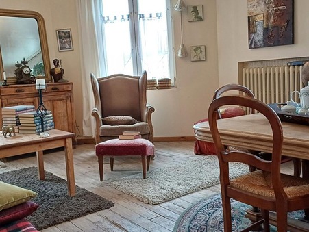 Saint-Quentin  209 000 €