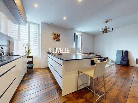 Dol-de-Bretagne  245 340 €