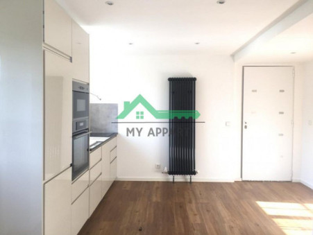 PARIS 16EME ARRONDISSEMENT  845 €