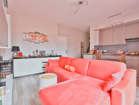 Trappes  176 000 €
