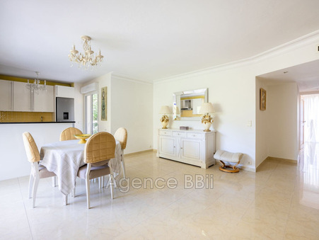 Juan-les-Pins  892 500€