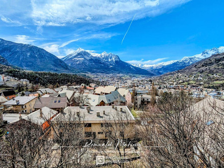 Briançon  680 000 €
