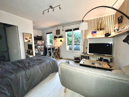 Appartement 136 000 €  Réf. V10000644 Le Mesnil-Saint-Denis