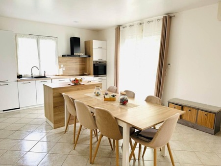 ROMILLY SUR SEINE  134 500 €