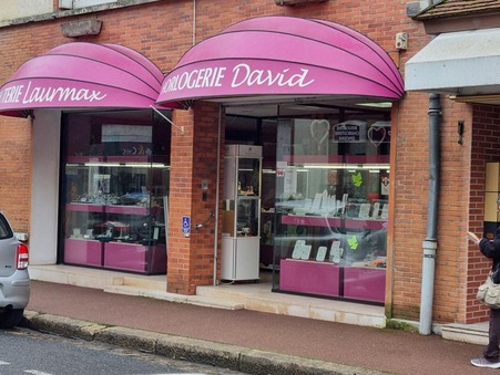 Sully-sur-Loire 28 200 €