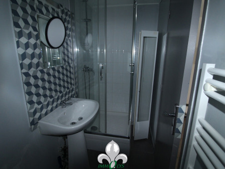 Appartement 394 &euro;  Réf. G456 Saint-Marcel