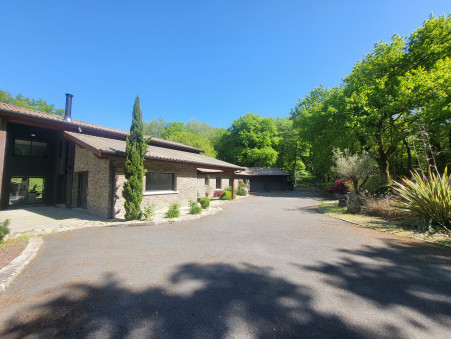 Maison 1 099 000 € sur Beychac et Caillau (33750) - Réf. SJ480