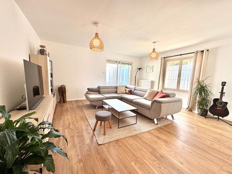 Orléans  194 500 €