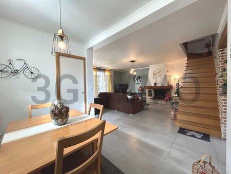 COUBRON  429 000 €