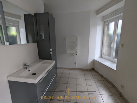 Vente immeuble 210 000 €  Lannilis