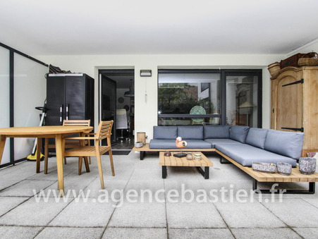 Ferney-Voltaire  395 000 €