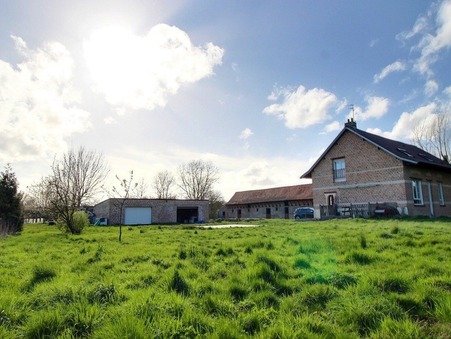 Morbecque  349 900 €