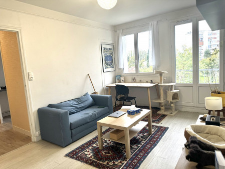TROYES  480 €