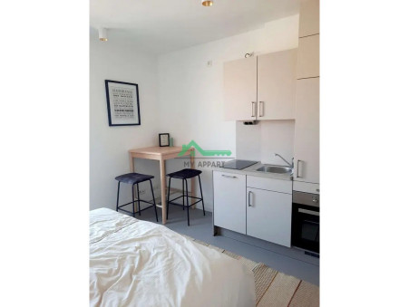 PARIS 16EME ARRONDISSEMENT  738 €