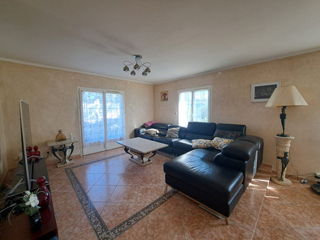 Favrieux  625 000 €