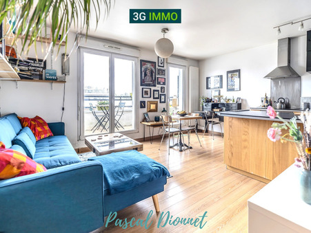 MONTREUIL  330 000 €