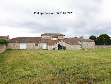Soussac  549 000 €