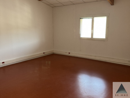 Location local professionnel Meyreuil Réf. 54224